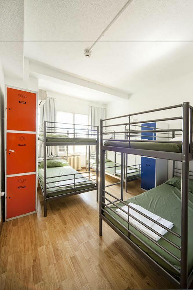 Euromadrid Hostel ภายนอก รูปภาพ
